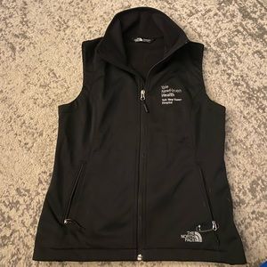 The North Face Black Small Vest Windwall Yale New Haven